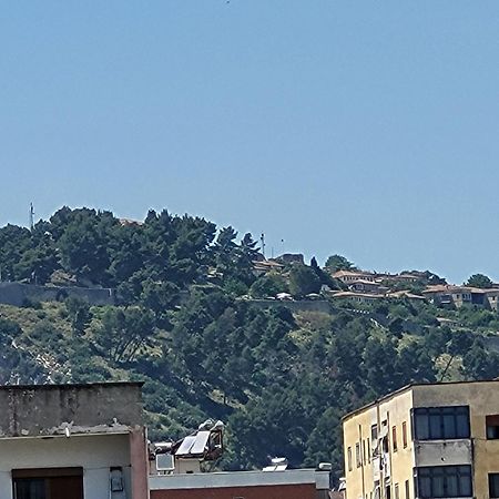 בראט Villa Ndoni מראה חיצוני תמונה
