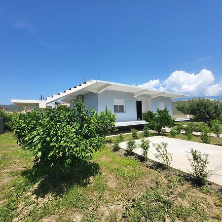 בראט Villa Ndoni מראה חיצוני תמונה